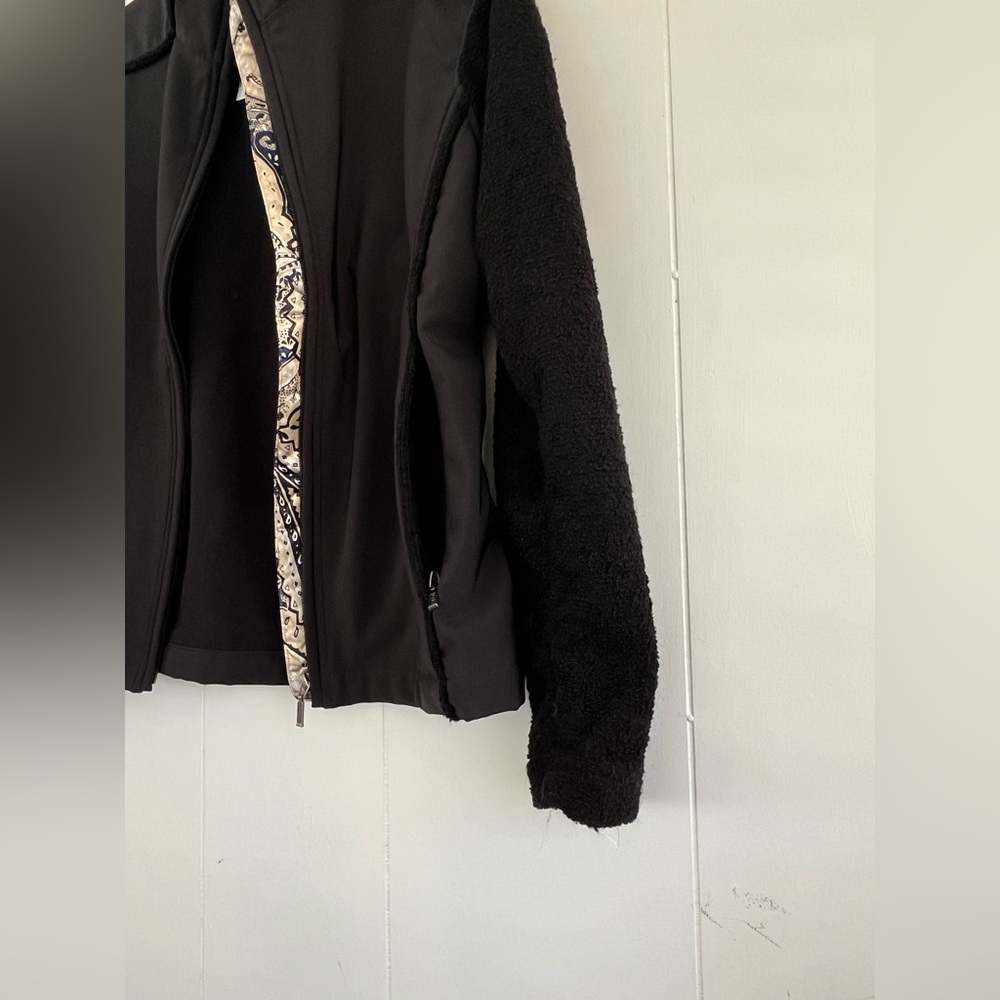 Spyder Black Nylon Jacket Boucle Sleeves Paisley Trim Women’s Size 8 US - Picture 2 of 12